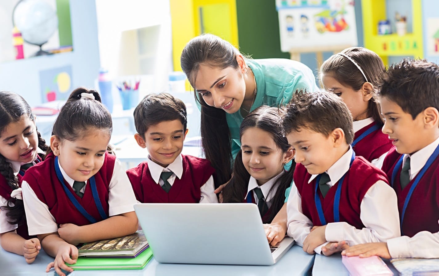 Best Teacher Training Academy | Online Teachers Training - STTAR